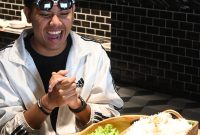 Cukup dengan 200 ribu, pengunjung bisa nikmati makan siang atau makan malam dengan menu kuliner berkelas di The Hotel Zuri Palembang. Foto: RSP, Kabar Indonesia.