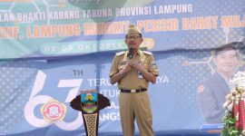 Bupati Pesisir Barat, Agus Istiqlal membuka Bulan Bakti Karang Taruna (BBKT) Tingkat Provinsi Lampung yang diadakan di Kabupaten Pesisir Barat.