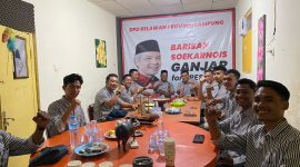 Pengurus DPD Barisan Sukarnois Ganjar for President Provinsi Lampung lakukan rapat perdana.

Foto: Ferry HT, kabarindonesia.co