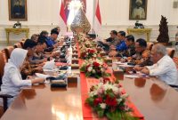 Jokowi pimpin rapat terbatas kabinet untuk bahas dampak El-Nino.

Foto: Instagram Resmi Sekretariat Kabinet