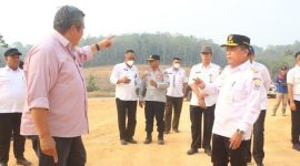 Gubernur Jambi memimpin Tim Monitoring jalan khusus batubara yang akan dibangun oleh PT. Inti Tirta. Foto: Humas Pemprov Jambi