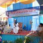 KH. Ahmad Mutho'i sedang memberikan tausyiah dalam peringatan Maulid Nabi Muhammad SAW Tahun 1445 H di Masjid Al-Ikhlas Dusun Way Tabuh, Desa Cilimus. Foto: Ujang Hermawan, kabarindonesia.co