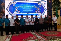 Para pejabat teras terkait pendidikan di Sumsel berfoto bersama dalam MTQ SMA/SMK Se-Sumsel di SMA Negeri Palembang. Foto: RPS, kabarindonesia.co