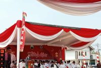 Bupati Lampung Selatan, Nanang Ermanto memimpin langsung peringatan Hari Santri Nasional Ke-8 di Desa Tanjung Sari, Kecamatan Natar.