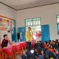 Ketua LPA Lampung Tengah melakukan sosialisasi tentang perlindungan anak di SMP Negeri 4 Way Pengubuan. Foto: Hidayati, kabarindonesia.co