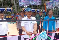 Sekretaris Dinas Pemuda dan Olahraga Pesisir Barat, Syarif Husin mewakili Kadispora Pesibar membuka Turnamen Volley Ball Pekon Walur. Foto: Joni Irawan, Kabar Indonesia