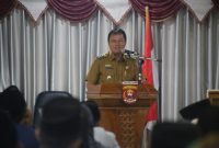 Pj. Bupati Lampung Barat, Nukman membuka penyuluhan bagi imam masjid, marbot, dan guru ngaji di Kabupaten Lampung Barat. Foto: Humas Pemkab Lampung Barat