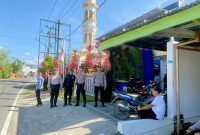 Polres Pesibar kawal pengamanan kampanye terbatas salah satu partai politik di Pesisir Barat pada Kamis (14/12/2023). Foto: Joni Irawan, Kabar Indonesia