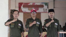 Ketua Panwaslu Kecamatan Curup Timur, Kabupaten Rejang Lebong, Agus Sabri bersama Kordiv P3S  Sanuri Marjana dan Kordiv HPPH Bobby Prasetya Gunawan. Foto: Agus SA, Kabar Indonesia