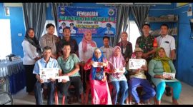 19 keluarga penerima manfaat (KPM) Pekon Padang Raya, Kecamatan Krui Selatan, Kabupaten Pesisir Barat menerima BLT DD Tahap Keempat pada Rabu (20/12/2023). Foto: Joni Irawan, Kabar Indonesia