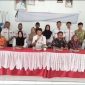 Aparatur Pekon Muara Baru, Kecamatan Kebun Tebu, Kabupaten Lampung Barat melakukan deklarasi netralitas dalam Pemilu 2024. Foto: Kristian Agusani, Kabar Indonesia.