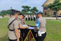 Kapolres Tulang Bawang AKBP Ndaru Istimawan pimpin langsung sertijab beberapa pejabat di Polres Tulang Bawang Barat pada Rabu (27/12/2023). Foto: Andi Rahman, Kabar Indonesia.