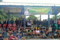 Camat Karya Penggawa, Wike Wijayanti dan Peratin Pekon Penengahan, Miftah Farid membuka Open Turnamen Futsal Pekon Penengahan Tahun 2023. Foto: Joni Irawan, Kabar Indonesia.