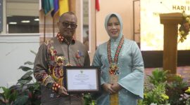 Pekon Sukaraja, Kecamatan Batu Brak, Kabupaten Lampung Barat menerima penghargaan terbaik 2 untuk Desa Siger. Foto: Humas Pemkab Lambar