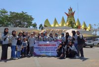 Komunitas Budaya Lampung (KBL) Kabupaten Tulang Bawang mengadakan Studi Budaya Lokal ke Menara Siger dan Makam Raden Intan 2. Foto: Nafian Faiz, Kabar Indonesia