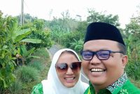 Anggota DPRD Tanggamus, Mujibul Umam dan istrinya, Rofiah Yunaini