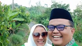 Anggota DPRD Tanggamus, Mujibul Umam dan istrinya, Rofiah Yunaini