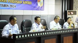 Pj. Bupati Tulang Bawang Barat, M. Firsada menyampaikan pada ASN Tubaba agar fokus pada program kerja dan mampu berkolaborasi pada Rabu (10/1/2024). Foto: Andi Rahman, Kabar Indonesia.