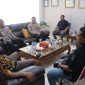 Kapolres Tulang Bawang AKBP James H. Hutajulu menyambangi Kantor Kejari Tulang Bawang dan disambut oleh Kejari Freddy Muskita pada Jum'at (12/1/2024). Foto: Humas Polres Tulang Bawang