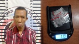 Petani asal Gedung Aji, Kecamatan Gedung Aji, Kabupaten Tulang Bawang inisial AE (44) ditangkap petugas Satresnarkoba Polres Tulang Bawang karena kedapatan mengedarkan narkotika jenis sabu pada Senin (15/1/2024). Foto: Humas Polres Tulang Bawang