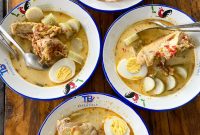 Lontong sayur ayam kampung Kantin Miaga. Foto: Ferry HT, Kabarindonesia.co