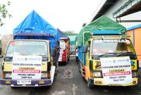 Truk pengangkut bantuan beras bagi 21.479 KPM di Kabupaten Tulang Bawang Barat siap berangkat pada Selasa (30/1/2024). Foto: Andi Rahman, Kabarindonesia.co