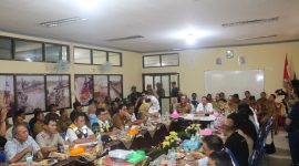 Deputi I Kantor Staf Presiden RI lakukan inspeksi ke pertambakan Dipasena Lampung dan diterima Sekretarian P3UW pada Senin (29/1/2024). Foto: Nafian Faiz, Kabarindonesia.co