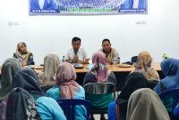 Plt. Kepala Dinas Kesehatan Kabupaten Pesisir Barat kerja cepat serap aspirasi tenaga kesehatan se-Oesisir Barat pada Jum'at (12/2/2024). Foto: Joni Irawan, Kabar Indonesia.