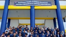 Civitas Akademika Universitas Bengkulu menyatakan sikap, menyampaikan pesan moral dalam Pernyataan Keprihatinan Swara Bengkulu untuk Indonesia di Gedung Magister Hukum UNIB pada Selasa (6/2/2024). Foto: N. Sastro, Kabarindonesia.co