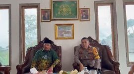 Kapolres Lampung Barat , Ryky Widya Muharam dan Ketua NU Lampung Barat, Imam Syafei. Foto: Haeruel Abadi, kabarindonesia.co