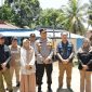Kapolres Pesisir Barat, AKBP Alsyahendra lakukan langsung monitoring terhadap Pemungutan Suara Ulang di TPS 1 Pekon Tanjung Rejo, Kecamatan Bangkunat, Kabupaten Pesisir Barat, Provinsi Lampung pada Minggu (18/2/2024). Foto: Joni Irawan, Kabarindononesia.co