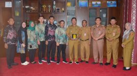 Rombongan Lembaga Pusat Pengabdian Masyarakat (LP2M) Universitas Islam Negeri (UIN) Raden Intan Lampung kunjungi Kabupaten Lampung Barat dan diterima oleh Pj. Bupati Lampung Barat, Nukman pada Selasa (21/2/2024). Foto: Kristian Agusani, Kabarindonesia.co