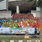 Ratusan pelajar di Kabupaten Tulang Bawang Barat bersama Dinas Lingkungan Hidup Tulang Bawang Barat lakukan kegiatan bersih-bersih dalam rangka Hari Peduli Sampah Nasional (HPSN) pada Jum'at (23/2/2024). Foto: Andi Rahman, Kabarindonesia.co