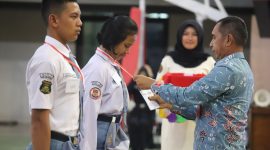 Asisten Bidang Administrasi Umum Pemkab Lampung Barat, Ismet Inoni mewakili Pj. Bupati Lampung Barat, Nukman pimpin upacara Pembukaan Seleksi Paskibra Tingkat Kabupaten dan Provinsi. Foto: Haeruel Abadi, Kabarindonesia.co
