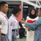 Asisten Bidang Administrasi Umum Pemkab Lampung Barat, Ismet Inoni mewakili Pj. Bupati Lampung Barat, Nukman pimpin upacara Pembukaan Seleksi Paskibra Tingkat Kabupaten dan Provinsi. Foto: Haeruel Abadi, Kabarindonesia.co