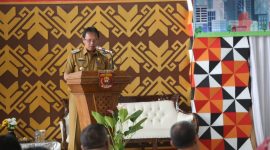 Pj. Bupati Lampung Barat, Nukman membuka Musrenbang RPJPD Lampung Barat 2025-2045 pada Selasa (5/3/2024). Foto: Haeruel Abadi, Kabarindonesia.co