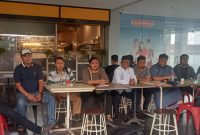 Koalisi Penyelamat Demokrasi Sumatera Selatan melakukan konferensi pers terkait dengan rencana mereka akan melakukan aksi massa pada Jum'at, 8 Maret 2024. Foto: Rizky Pratama Saputra, Kabarindonesia.co