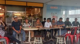 Koalisi Penyelamat Demokrasi Sumatera Selatan melakukan konferensi pers terkait dengan rencana mereka akan melakukan aksi massa pada Jum'at, 8 Maret 2024. Foto: Rizky Pratama Saputra, Kabarindonesia.co