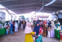 Baznas Lampung Timur gelar Bazar Kuliner di halaman Masjid Al-Huda Desa Srimenanti, Kecamatan Bandar Sribhawono, Lampung Timur pada Rabu (13/3/2024). Foto: Ali Mukmin, Kabarindonesia.co