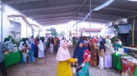 Baznas Lampung Timur gelar Bazar Kuliner di halaman Masjid Al-Huda Desa Srimenanti, Kecamatan Bandar Sribhawono, Lampung Timur pada Rabu (13/3/2024). Foto: Ali Mukmin, Kabarindonesia.co