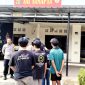 Sepuluh remaja digelandang oleh petugas Polres Lampung Timur pada Sabtu (16/3/2024) akibat balap liar. Foto: Ali Mukmin, Kabarindonesia.co