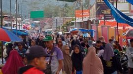 Suasana meriah Kampung Ramadhan 3 pada Sabtu (16/3/2024). Foto: Kristian Agusani, Kabarindonesia.co
