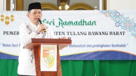 Pj. Bupati Tulang Bawang, M. Firsada melakukan Safari Ramadhan di Tiyuh Kibang Tri Jaya, Kecamatan Lambu Kibang, Kabupaten Tulang Bawang Barat pada Senin (25/3/2024). Foto: Andi Rahman, Kabarindonesia.co