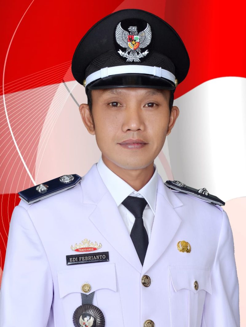 Edi Febrianto, Kepala Desa Penanggungan. Foto; Dokumentasi Desa