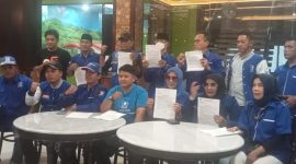 DPC PAN se-Kota Palembang kembali melakukan misi tidak percaya terhadap Ketua DPD PAN Kota Palembang, FF pada Selasa (26/3/2024). Foto: Rizky Pratama Saputra, Kabarindonesia.co