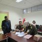 Pihak Kejati Sumatera Selatan menandatangani berita acara penitipan pengembalian kerugian keuangan negara dari tersangka NW dalam dugaan kasus tindak pidana korupsi penjualan aset milik Yayasan Batanghari Sembilan pada Senin (1/4/2024). Foto: Rizky Pratama Saputra, Kabarindonesia.co