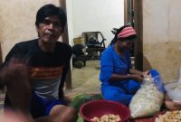 Petani durian Bukit Batu Seniep, Bambang Irawan. Foto: N. Sastro, Kabarindonesia.co