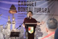 Pj. Bupati Tulang Bawang Barat, M. Firsada memberikan sambutan dalam Pameran Bonsai Nasional di Tulang Bawang Barat pada Jum'at (26/4/2024). Foto: Andi Rahman, Kabarindonesia.co