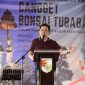 Pj. Bupati Tulang Bawang Barat, M. Firsada memberikan sambutan dalam Pameran Bonsai Nasional di Tulang Bawang Barat pada Jum'at (26/4/2024). Foto: Andi Rahman, Kabarindonesia.co