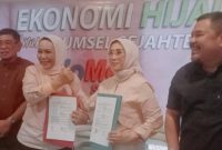 Pasangan Bacagub dan Bacawagub Sumsel, Holda dan Meli Mustikan mendeklarasikan diri pada Minggu (19/5/2024). Foto: Rizky Pratama Saputra, Kabarindonesia.co